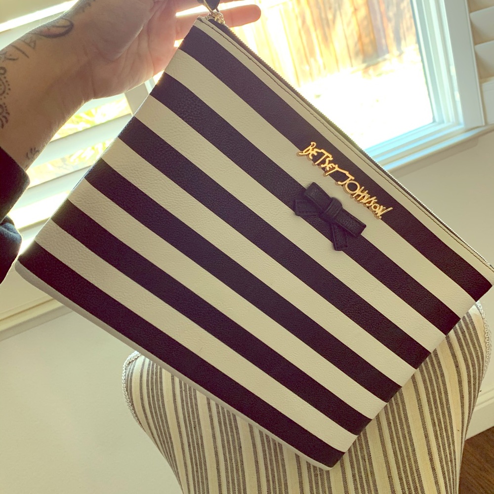 betsey Johnson iPad laptop case